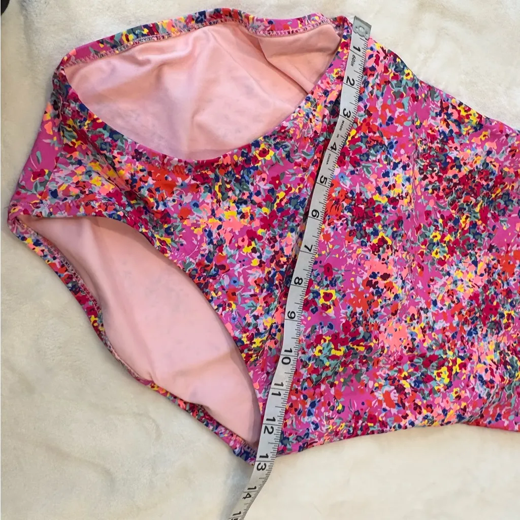 Gap Women’s Pink Floral Swimsuit Size Small One - Image 6