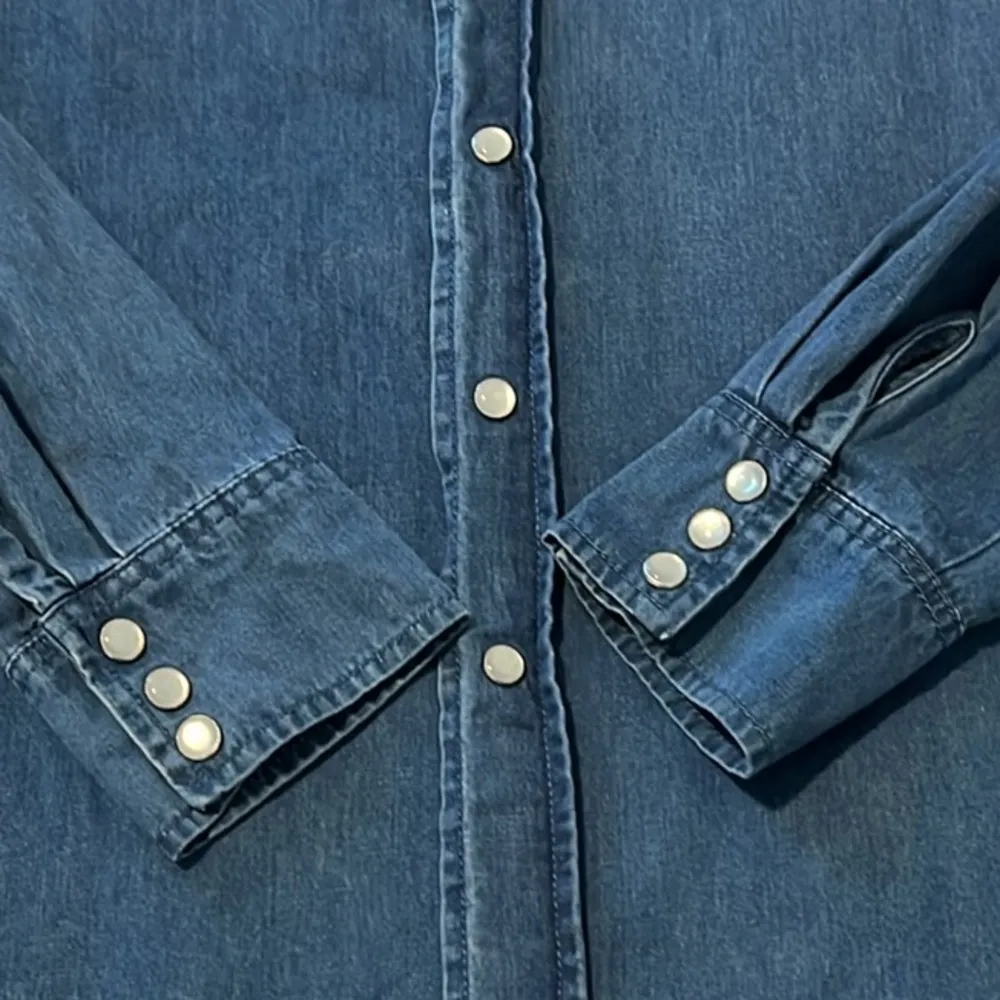 Torn by Ronny Kobo Denim Long Puff Sleeve Pearl Button Snap Front Size Medium - Image 9