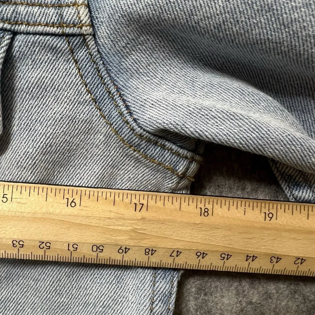 Sky And Sparrow Denim Jacket Womens‎ Medium Blue Light Wash Button Up - Image 5