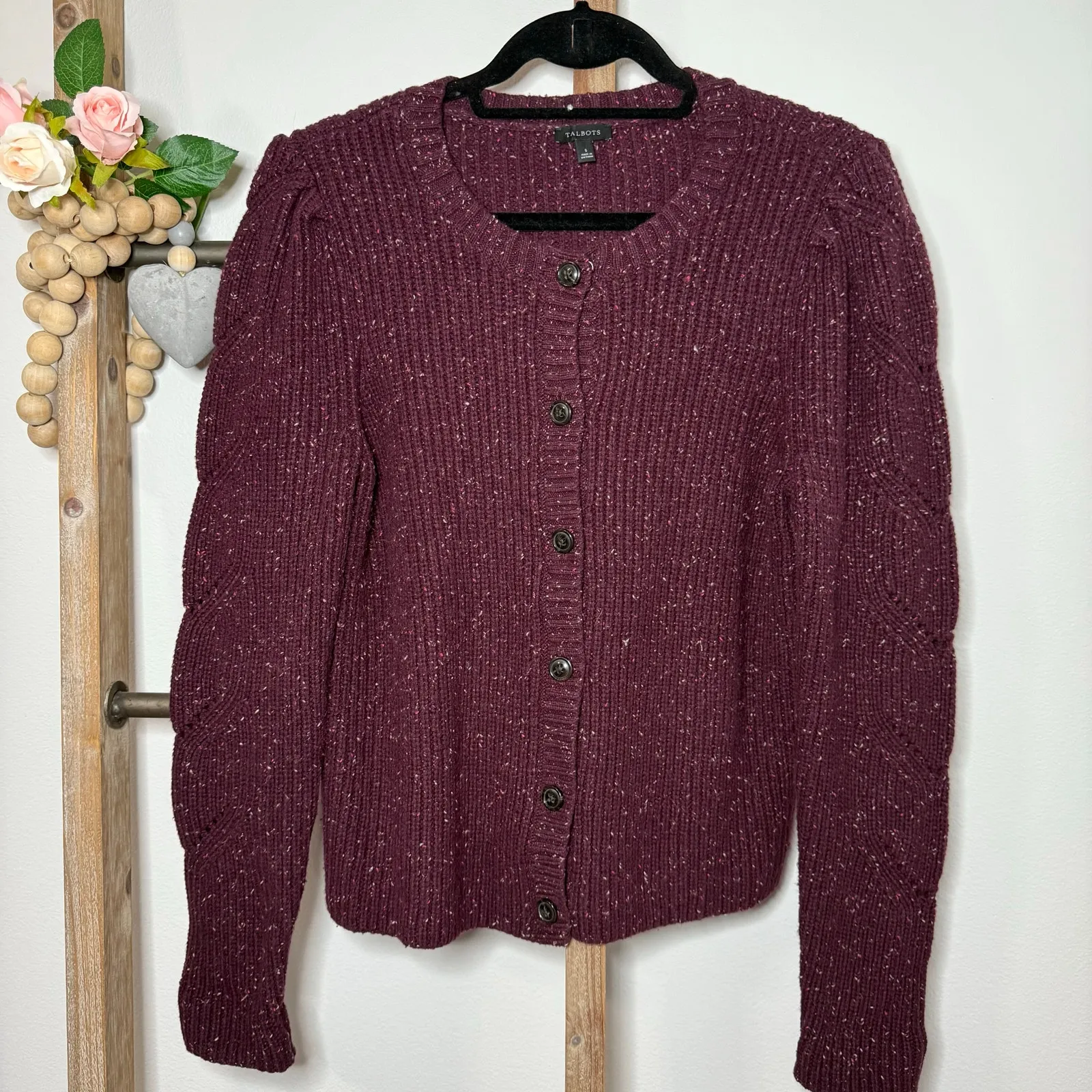 Madewell NWT Women's Soft fade Wide V Neck T-Shirt Dusty Burgundy Size‎ Medium - Image 2