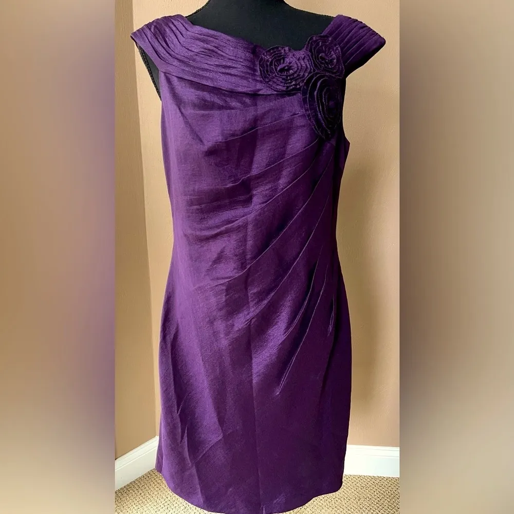 Beautiful Cocktail Dress in Purple - Image 2