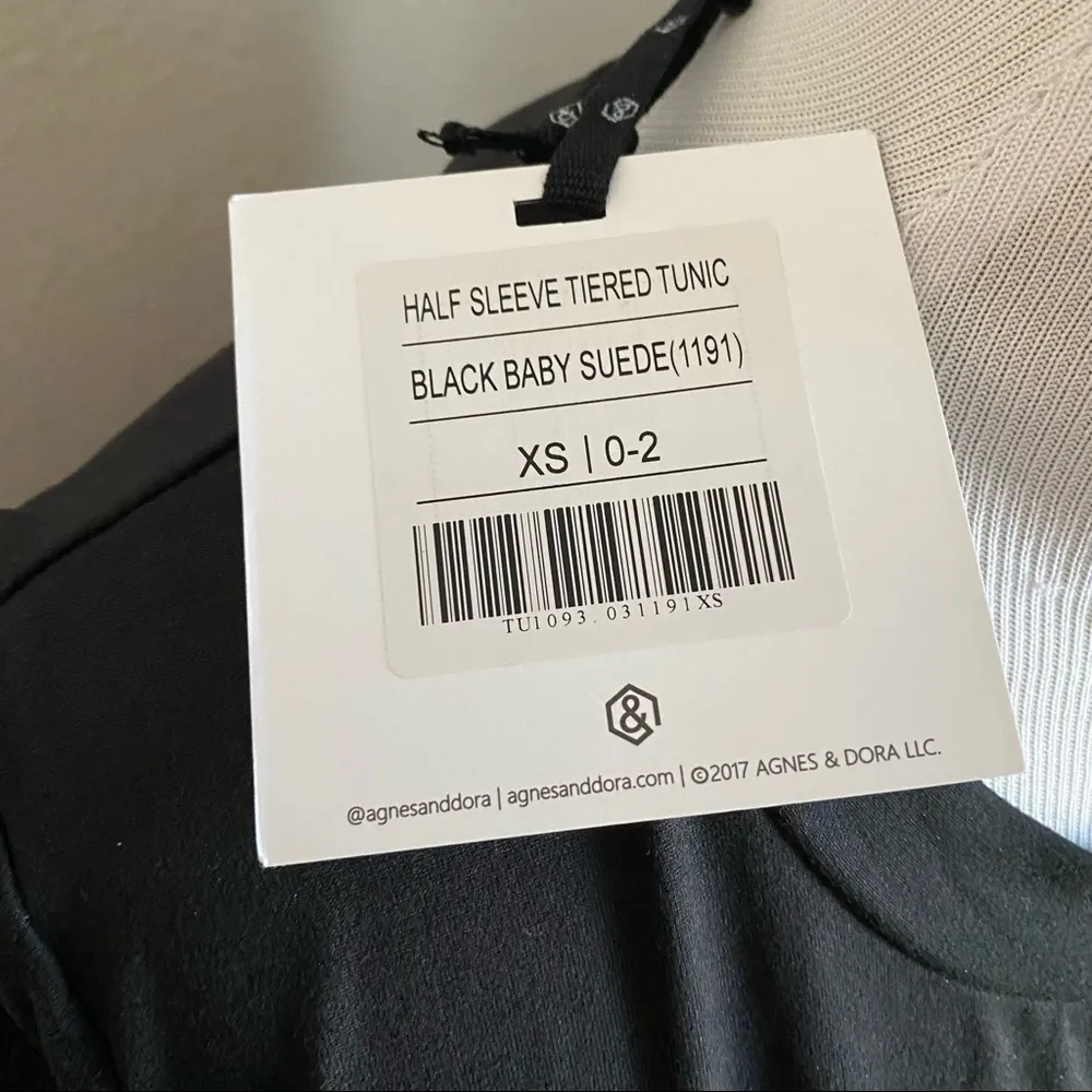 NWT Agnes & Dora Half Sleeve Tiered Tunic | Black - Image 3