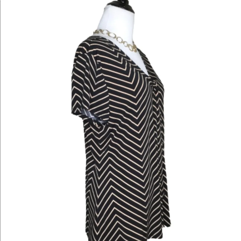 Diana Belle Brown & Tan Chevron Print Short Sleeves V Neckline Blouse S Size L - Image 2