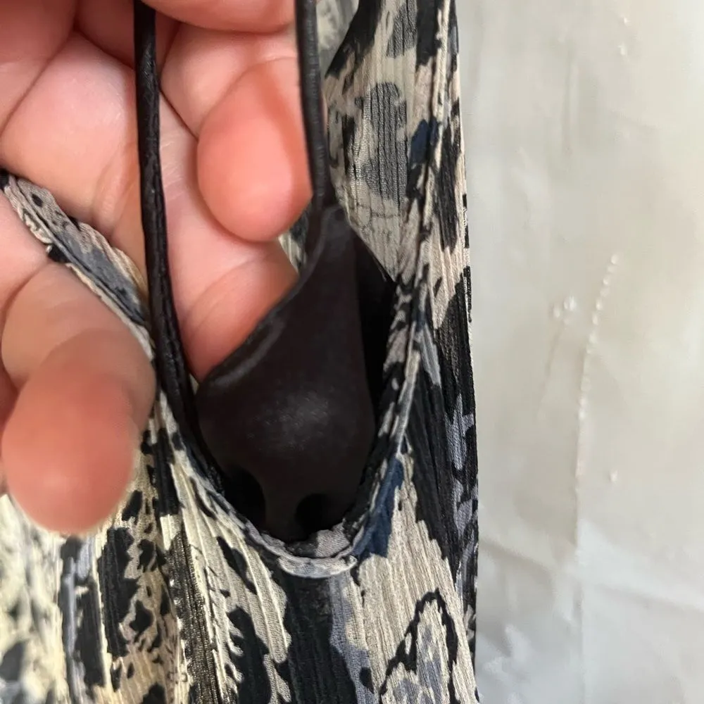 T tahari silk v neck FLORAL PAISLEY PRINT dress CAREER SIZE 2 - Image 7