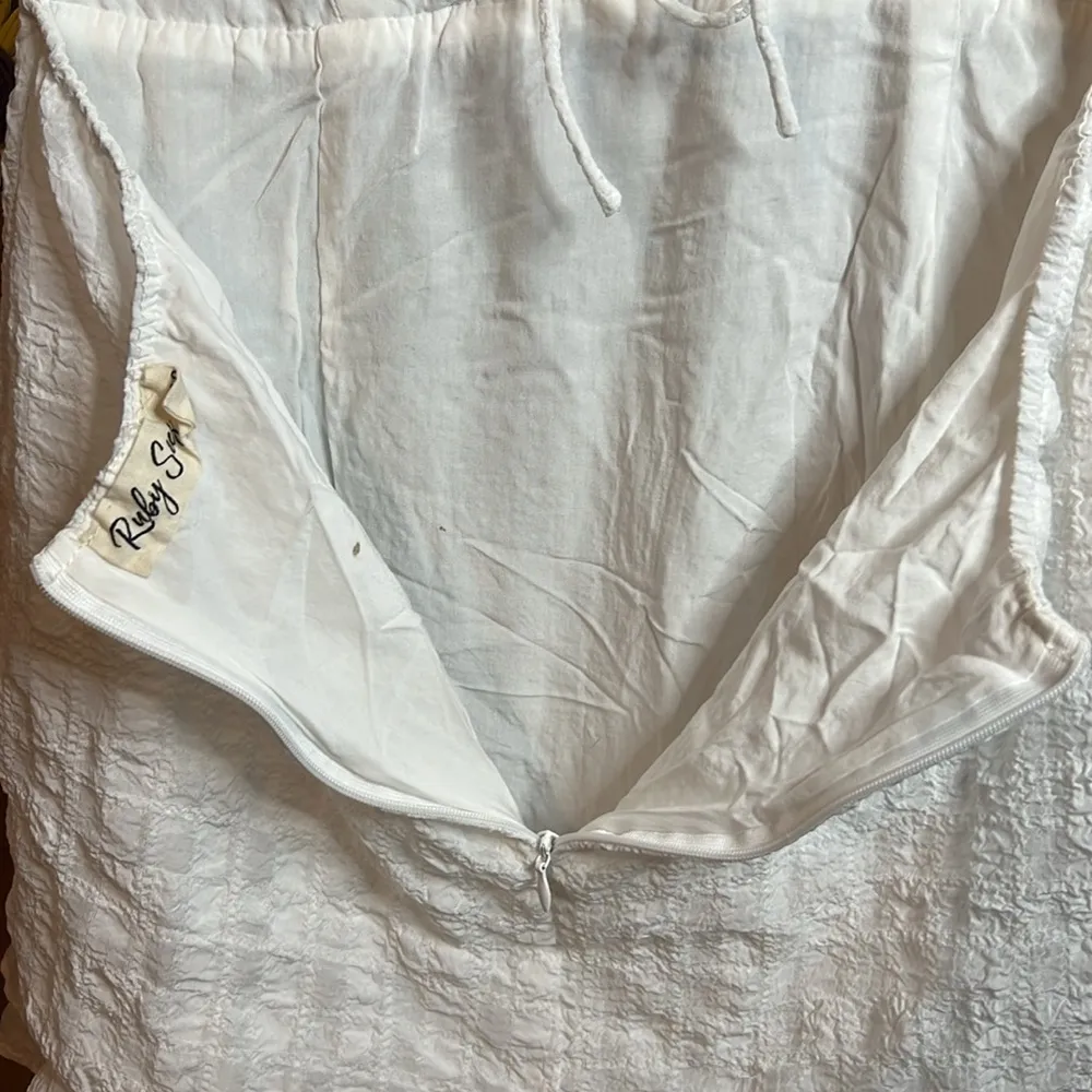 Urban Outfitters Ruffle V Neck Puff Kiss the Sky Mini Dress White Ruby Sees Boho Size 10 - Image 11