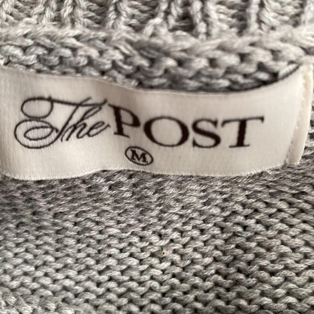 The post Victoria distressed sweater Gray Size M - Image 4