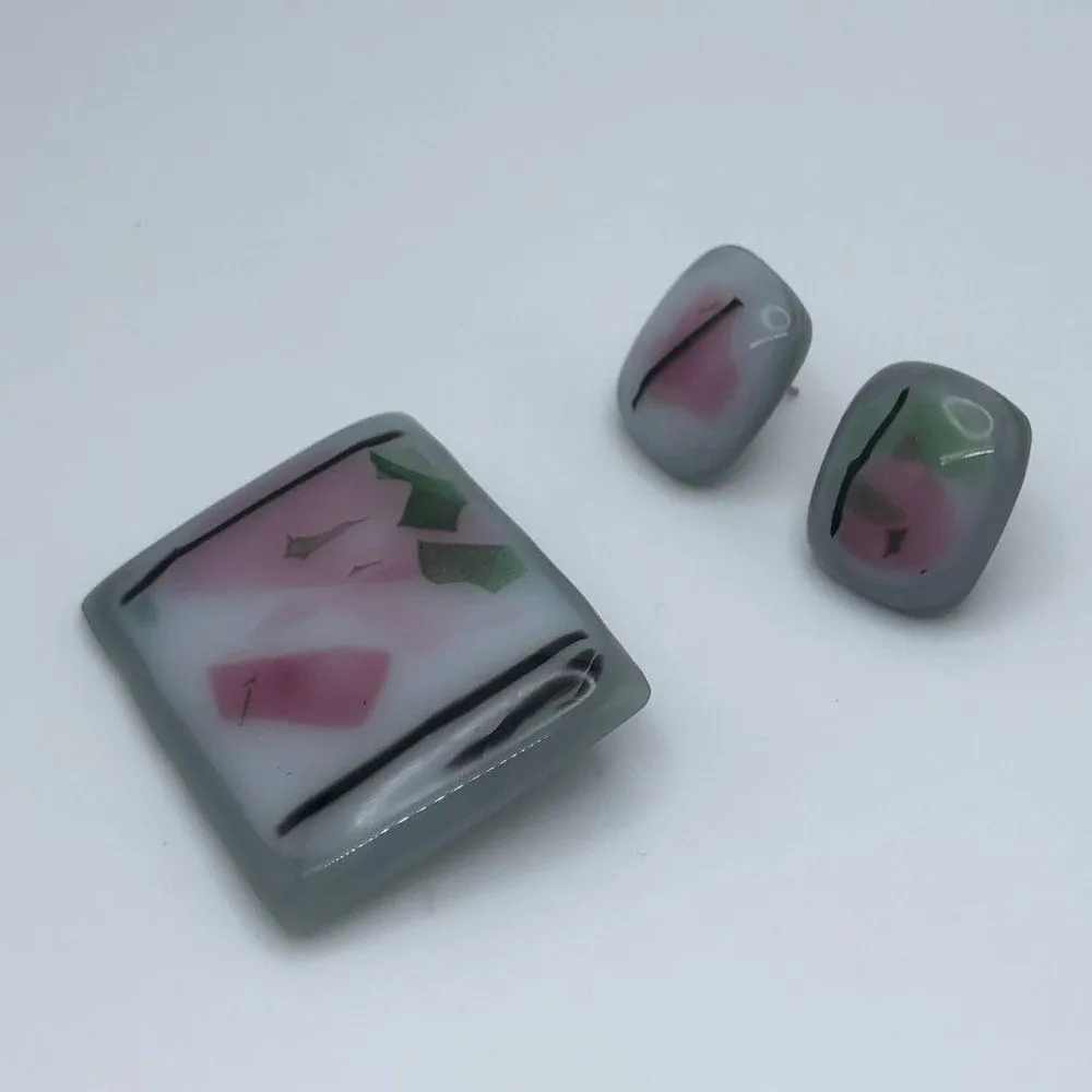 Vintage 80s Abstract Modernist Style Glass Artisan Brooch and Earrings Set - Image 2