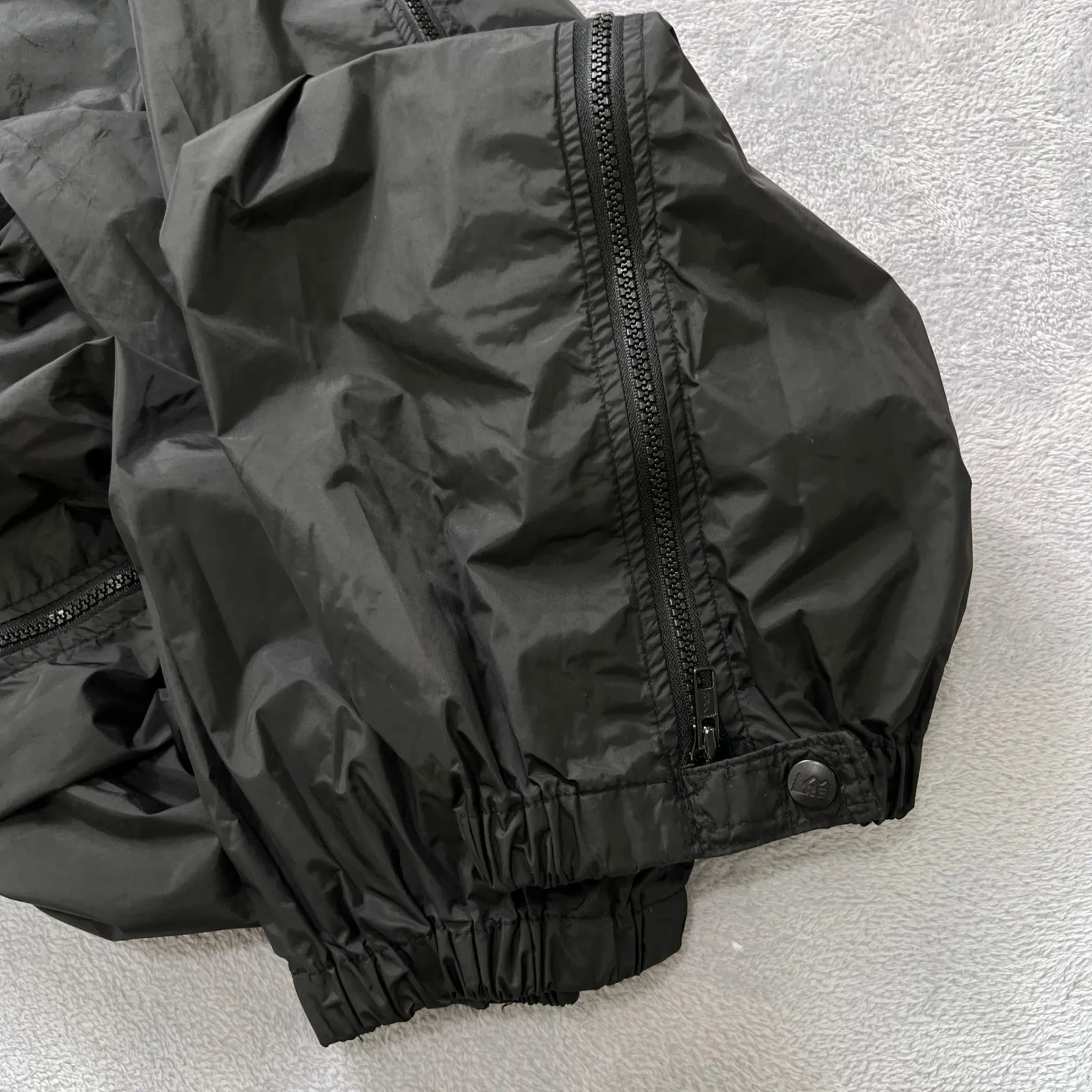 REI Vintage Gore - Image 9