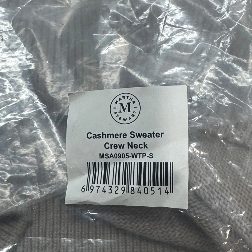 Martha Stewart cashmere/ wool crew neck Puff Sleeve Sweater Tan - Image 7