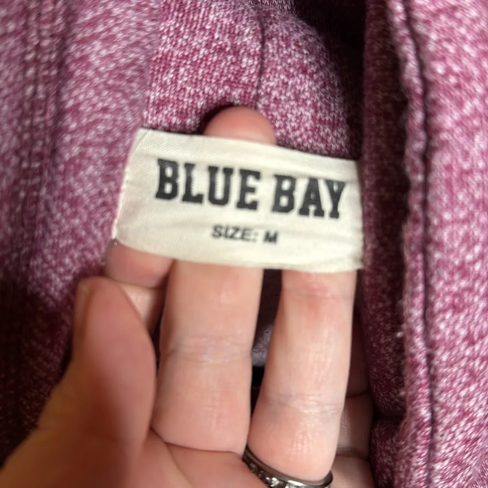 Blue Bay San Diego Women's Maroon Funnel Neck Sweater Bear w Surfboard Sz Medium Red - Image 2