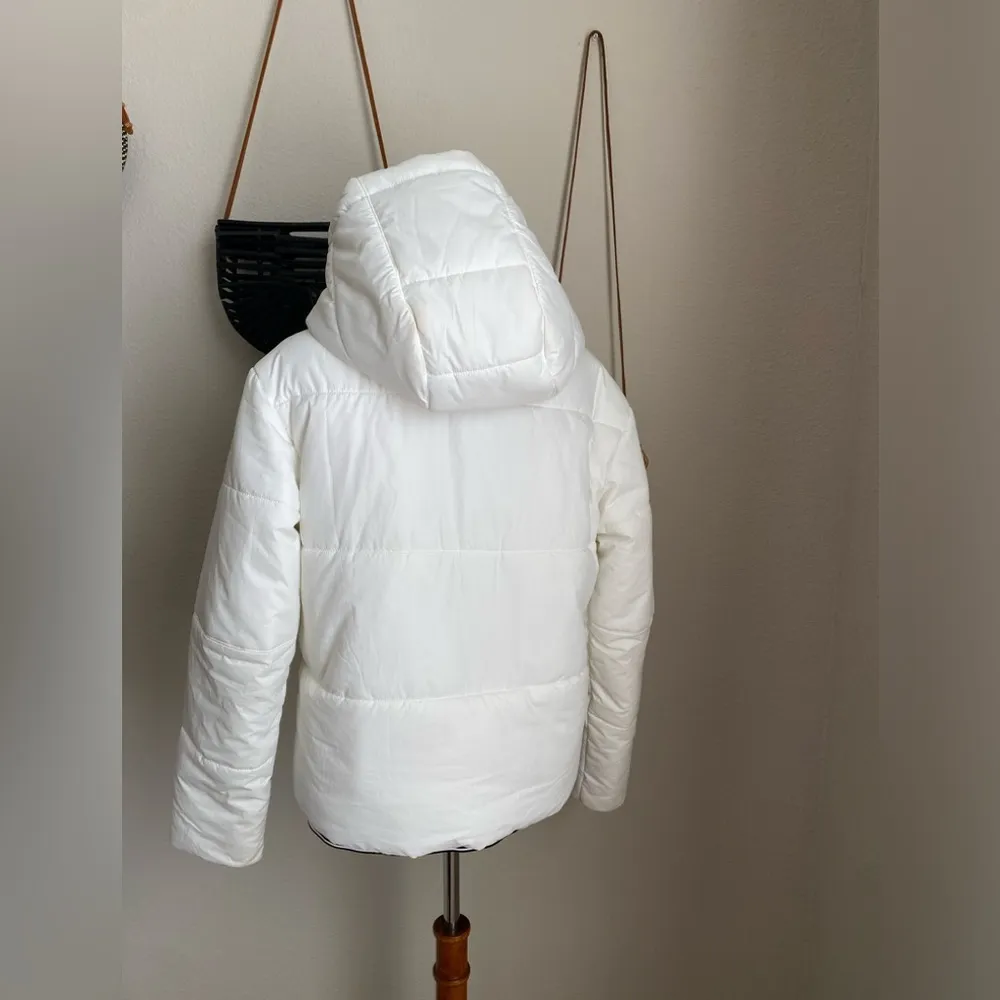 Nike NWT  White Synthetic Fill Puffer Jacket, Size Medium - Image 5