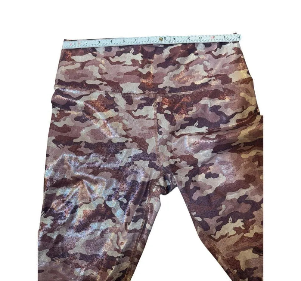 Fabletics Define PowerHold High-Waisted Capri in Pink Shine Logo Camo Sz S - Image 11
