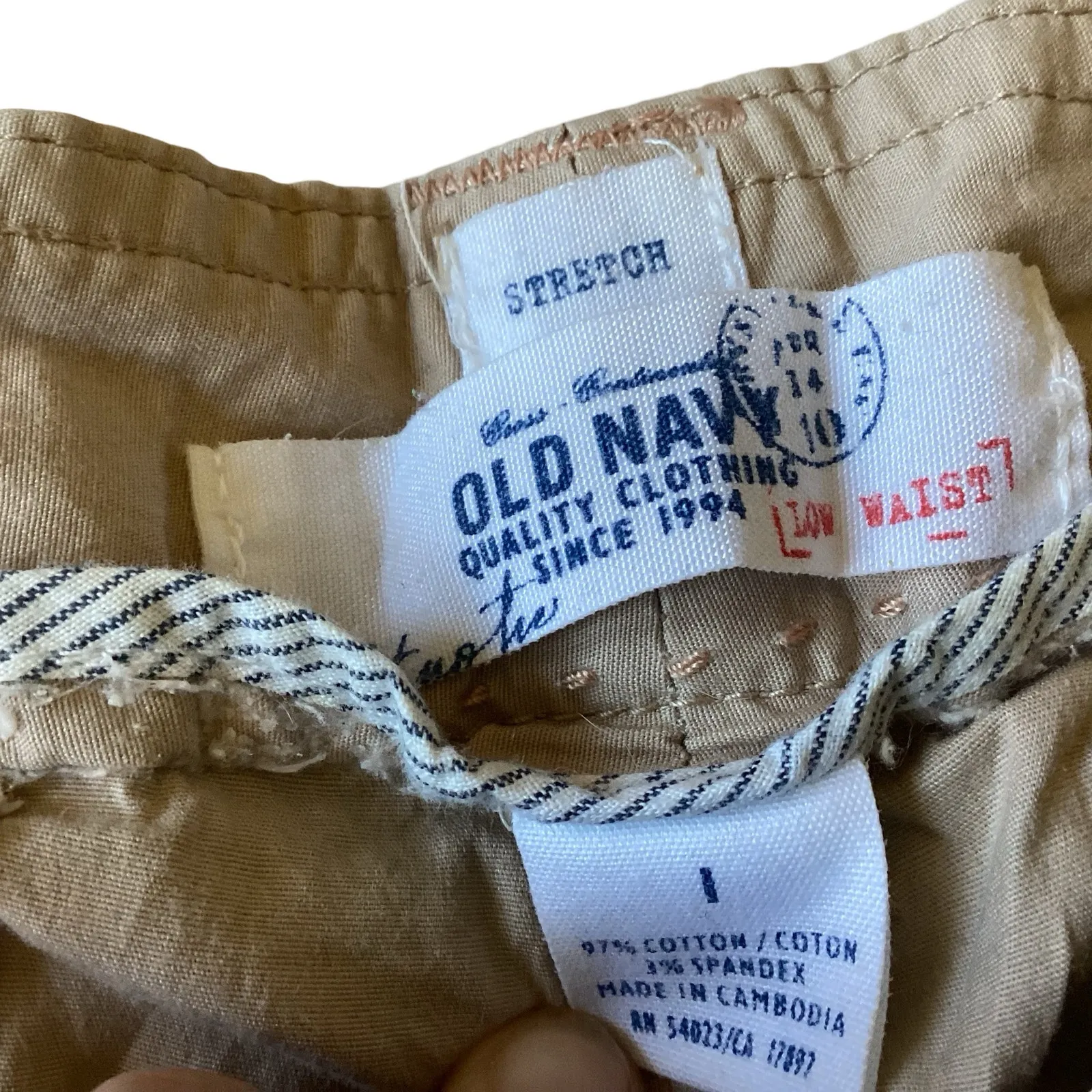 Old Navy  Low Waist Cargo Pants - Image 4