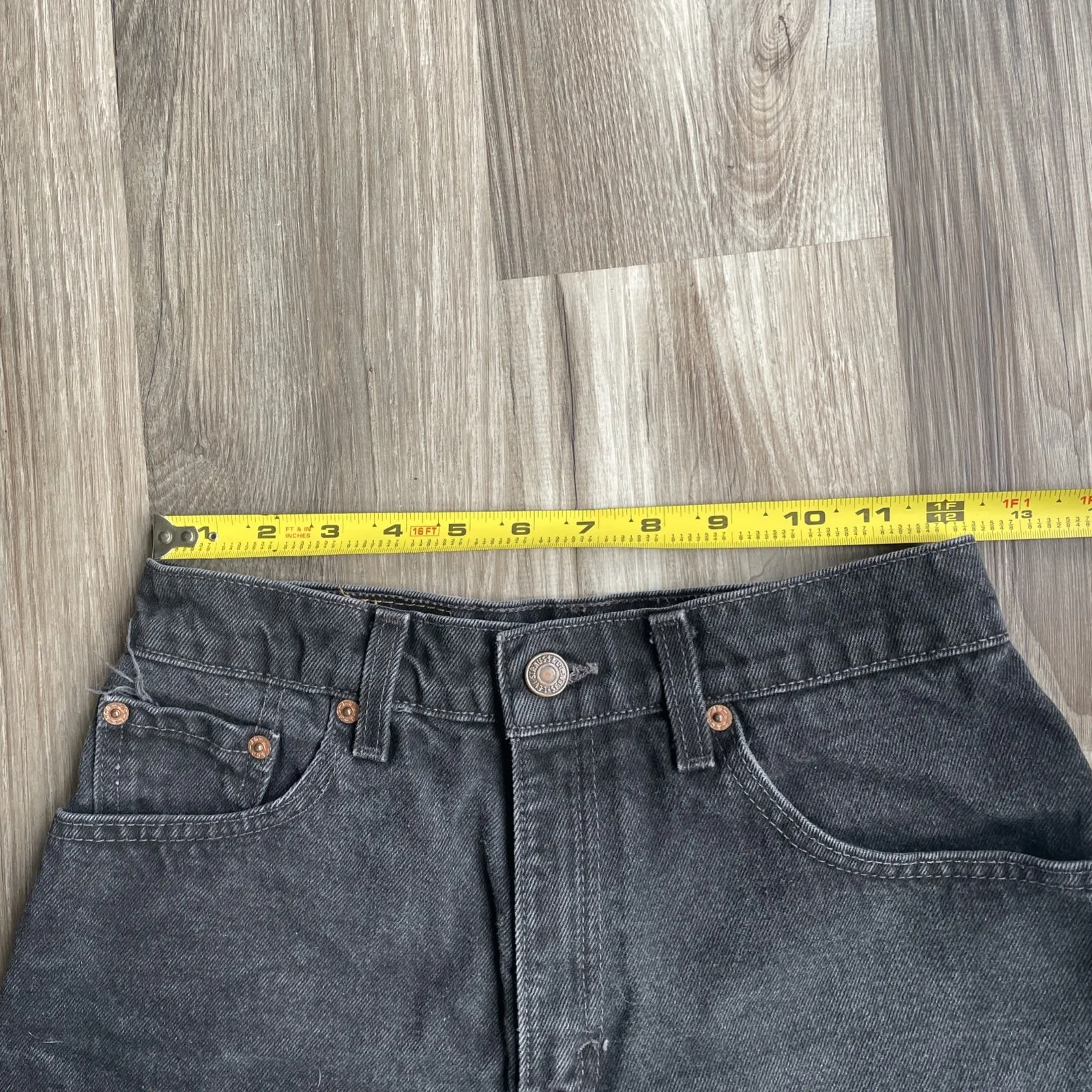 Vintage 550 Levi's‎ Black Cut Off Distressed Frayed Hem Cut Off Shorts XS High W - Image 5