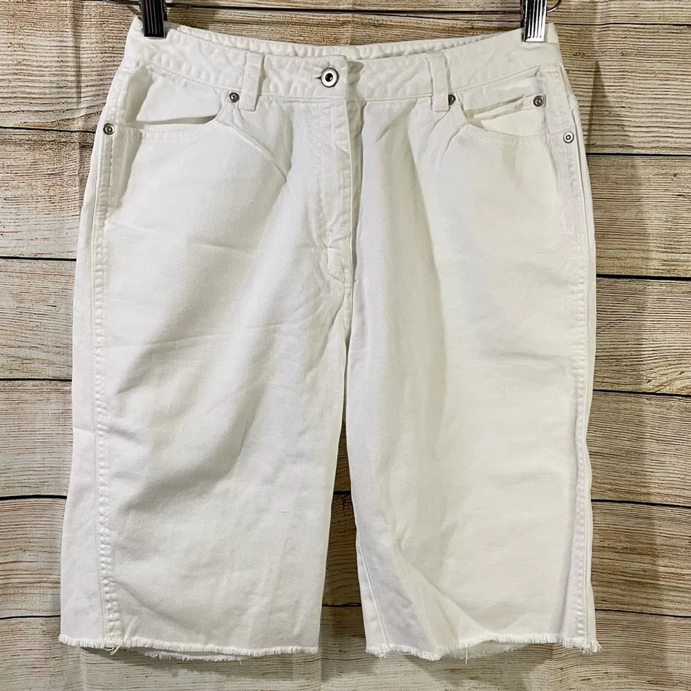 Emanuel Ungaru denim white  shorts with pockets raw hem womens Size 10/44 - Image 2