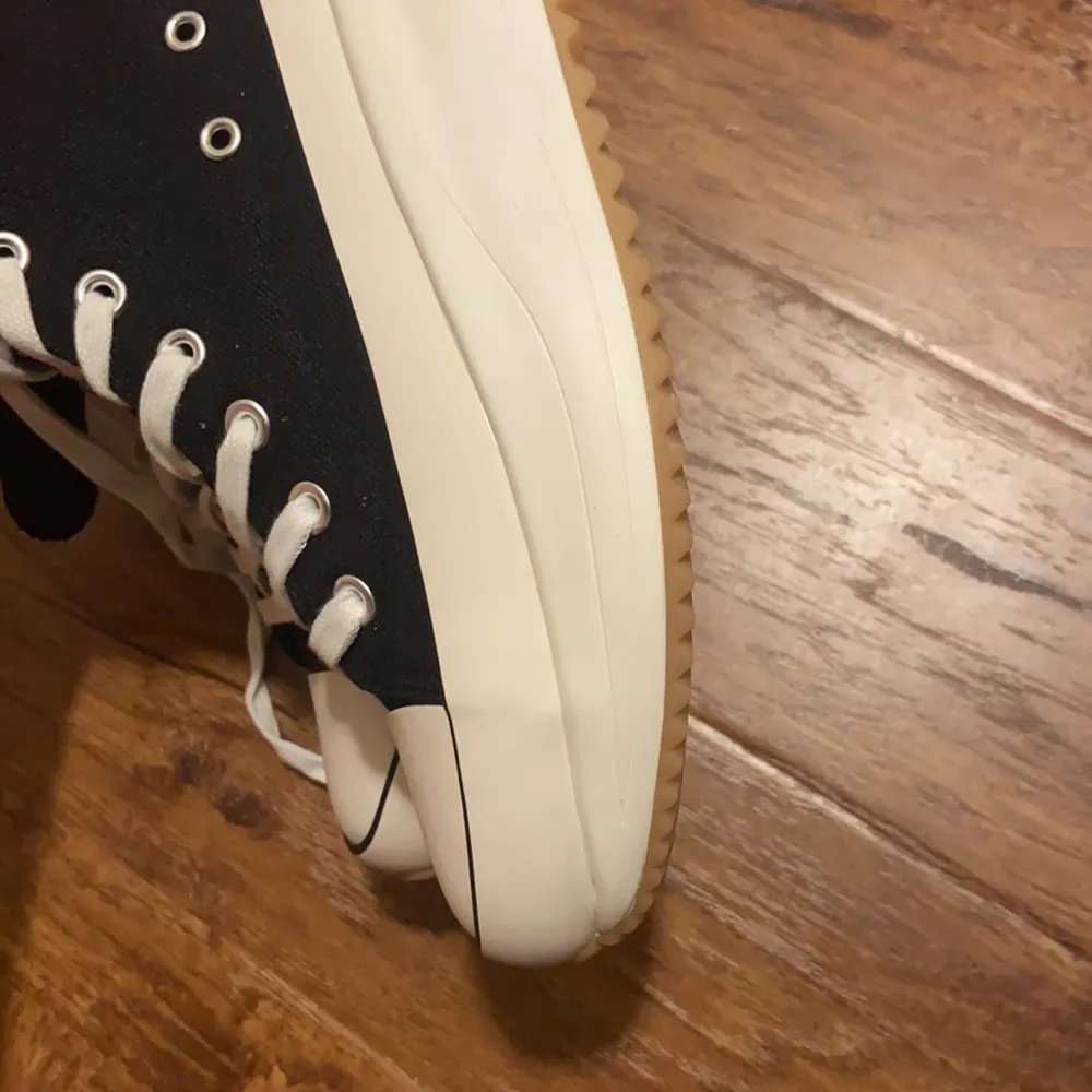 Madden girl high top sneakers. 7 - Image 5