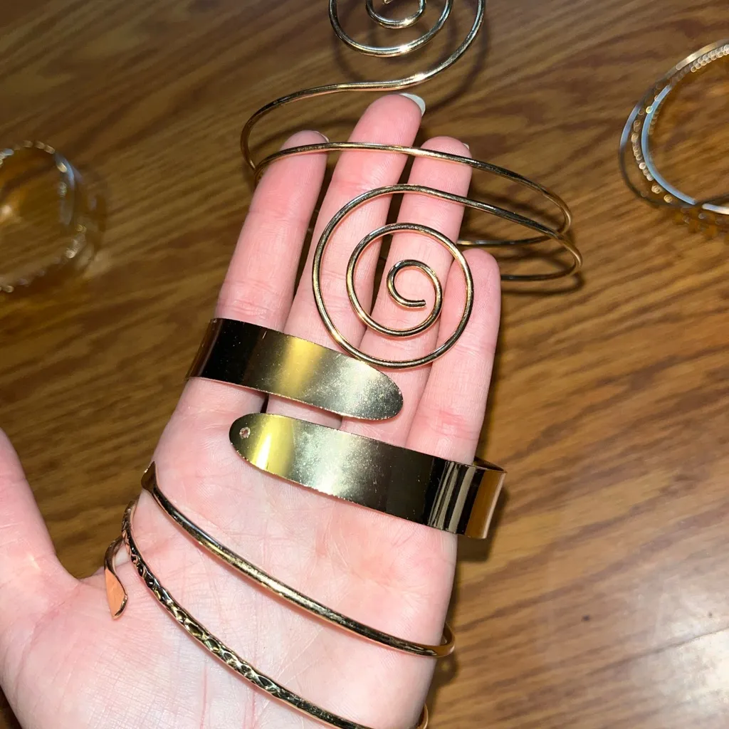 9 arm cuffs Gold Size L - Image 4