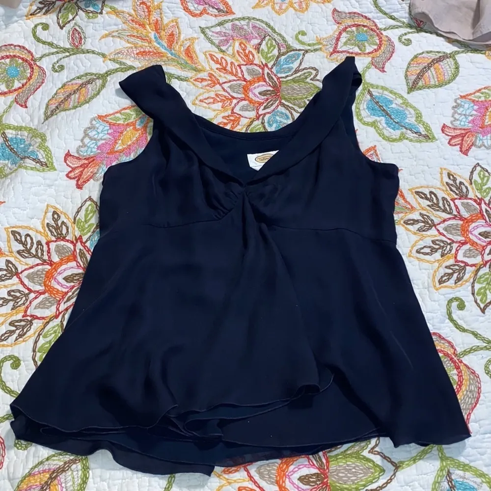 Talbots size 12 pure silk ruched pleated neckline conches waist dark blue v neck - Image 6