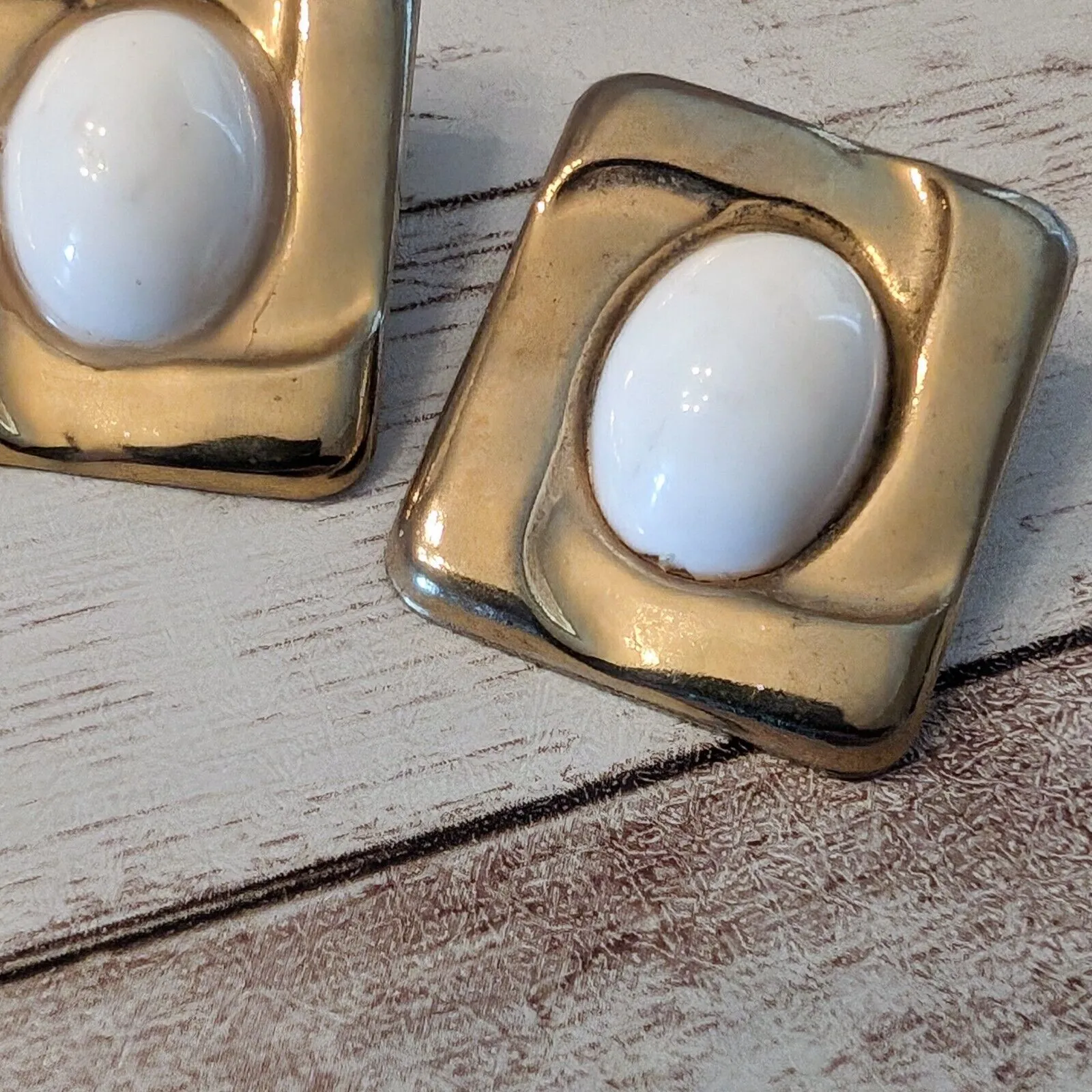 Vintage Clip On Earrings - Image 3