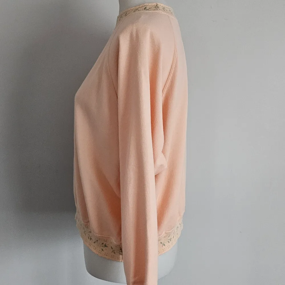 Vintage PS Sport 90s Peach Floral Embroidered Crewneck Sweatshirt Size Medium - Image 4