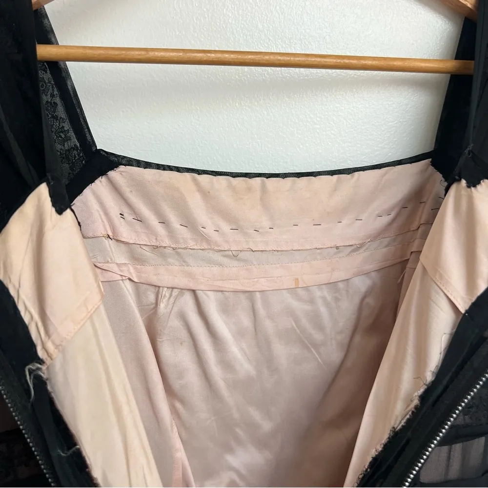 Vintage Handmade Lace Shin Length Sheath Dress - Image 11