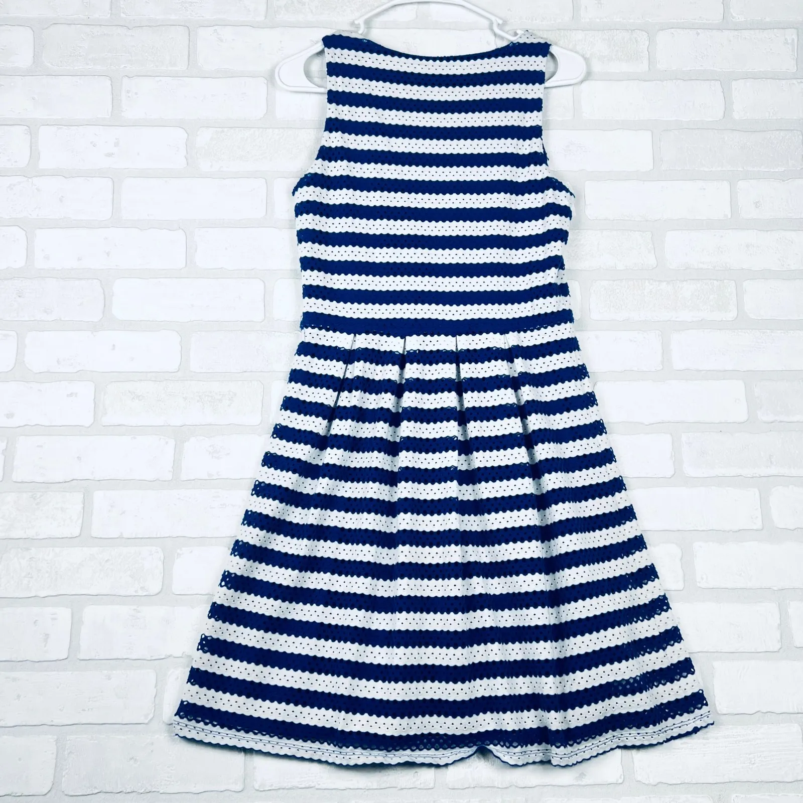 ELLE Blue White‎ Striped Sleeveless Fit and Flare Dress - Size 8 - Image 13