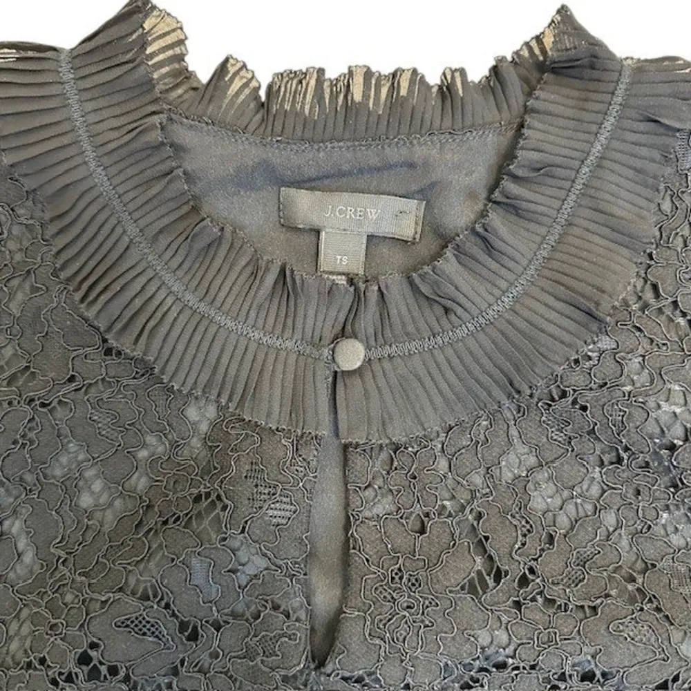 J.Crew Lace Top Ruffle Mock Neck Sleeveless Keyhole Black Blouse Size Tall Small - Image 6