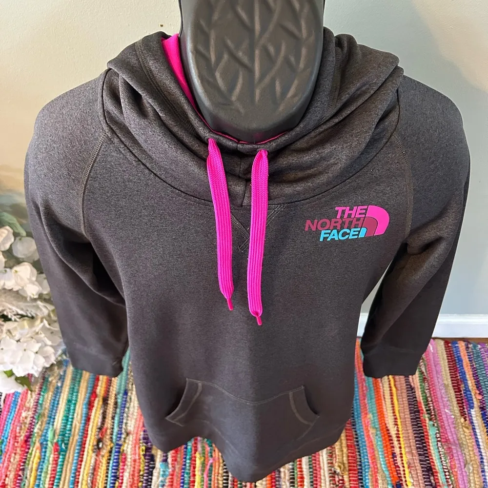 NEW The North Face Hoodie Sweatshirt Sunset Colorful Logo Gray Small - Image 4