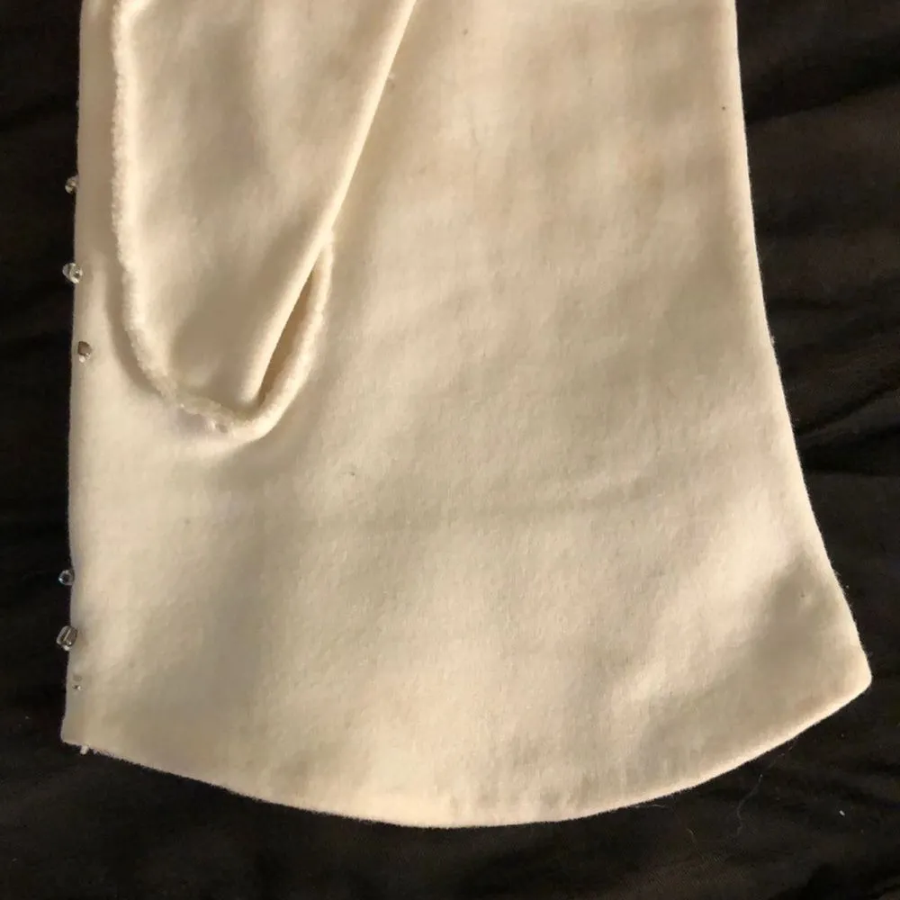 Vintage White Ladies Gloves With Clear Beading - Image 11