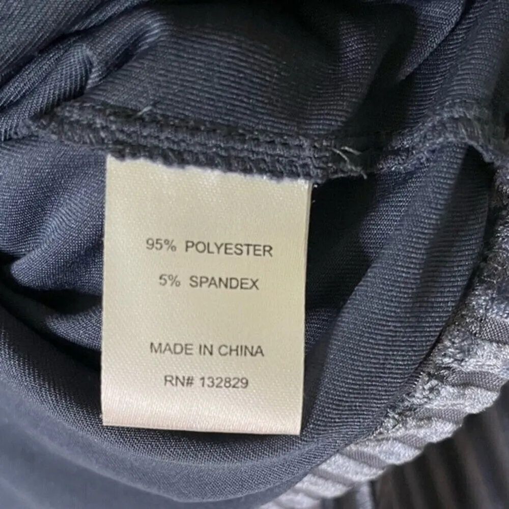 Privacy Please Lynnsey Crop Top in Bluestone Ribbed Long Sleeves Size Medium - Image 13