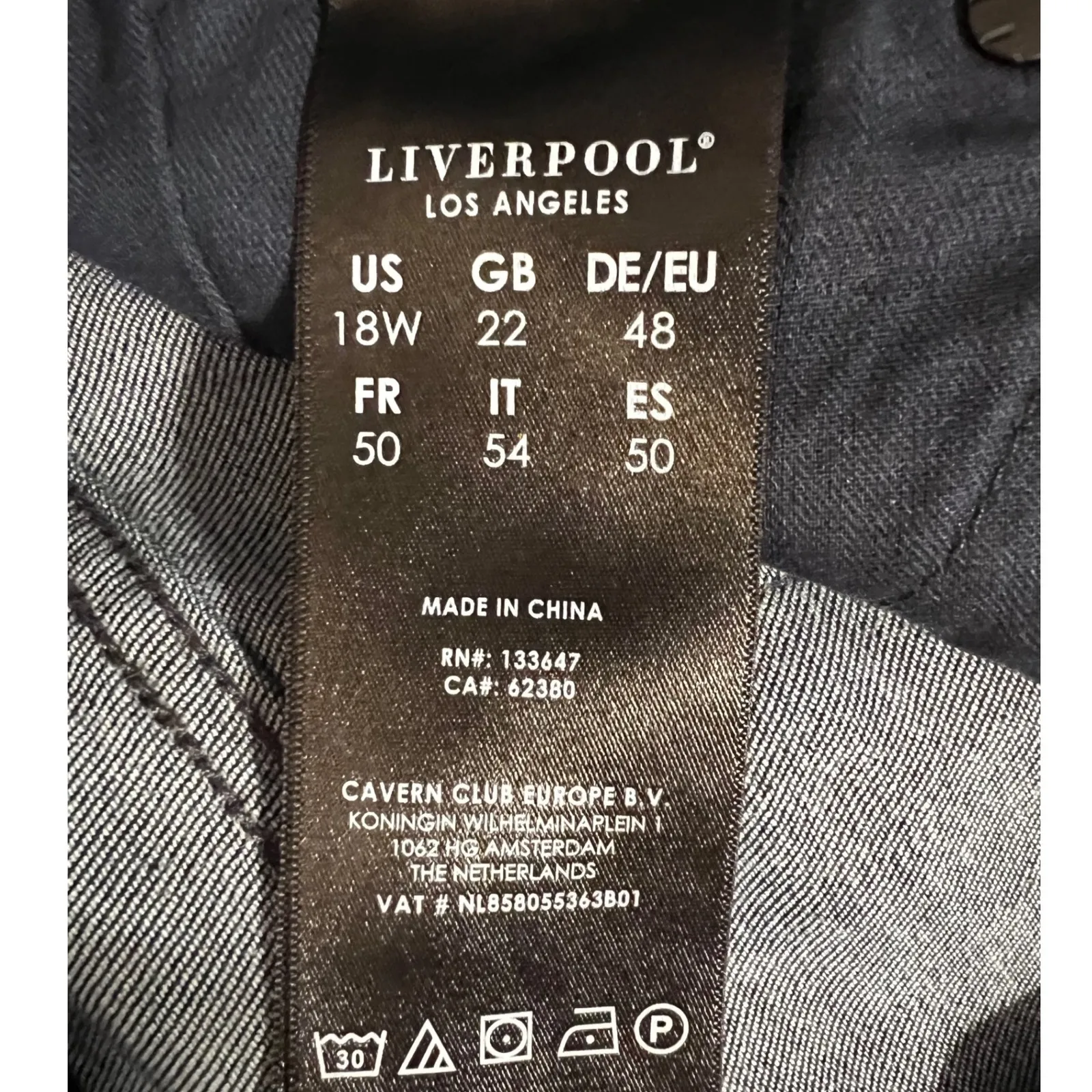 Liverpool LA The‎ Walking Short Wom. Size 18W Dark Denim Shorts Vintage Super D - Image 7