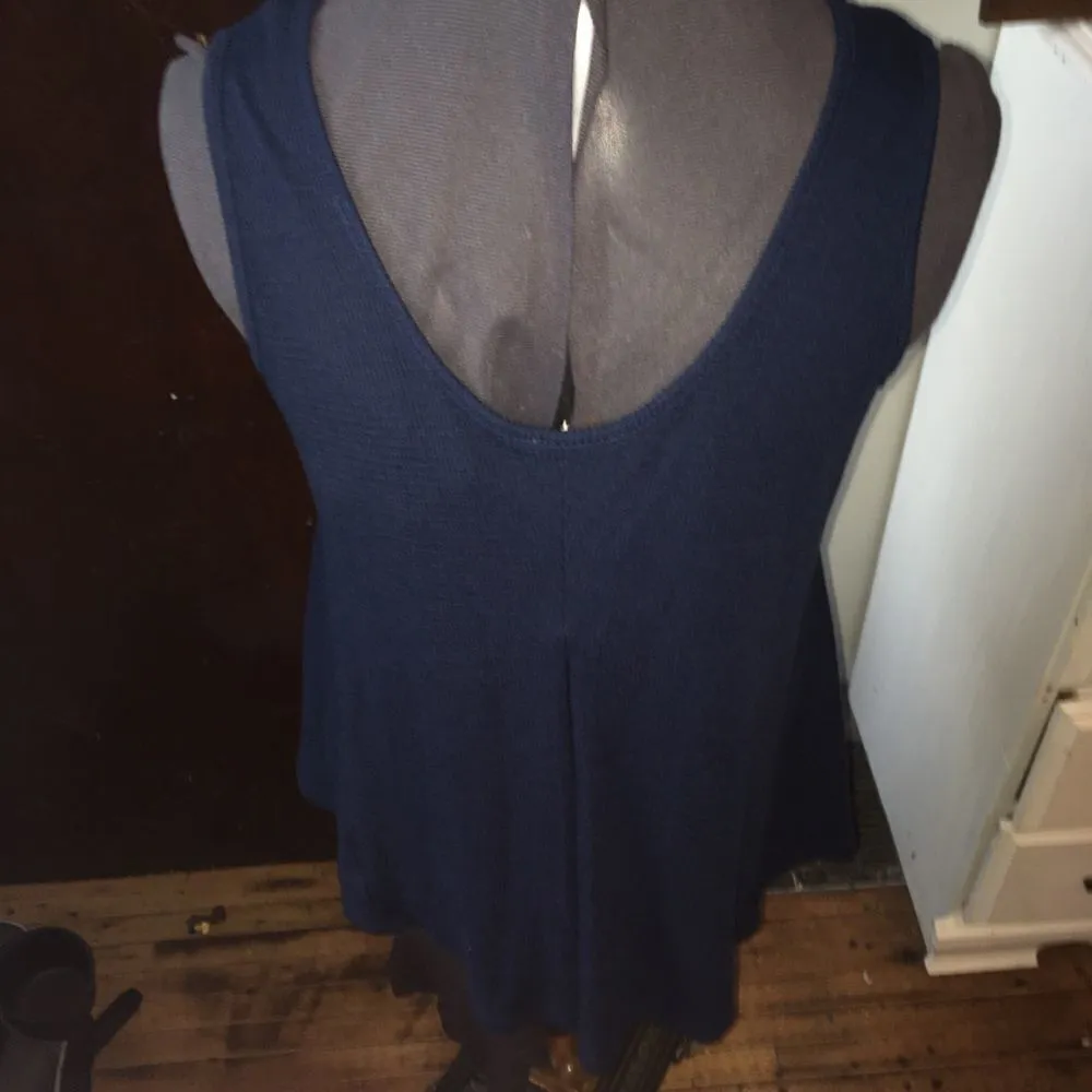 Umgee ribbed flowy sleeveless shirt - Image 2