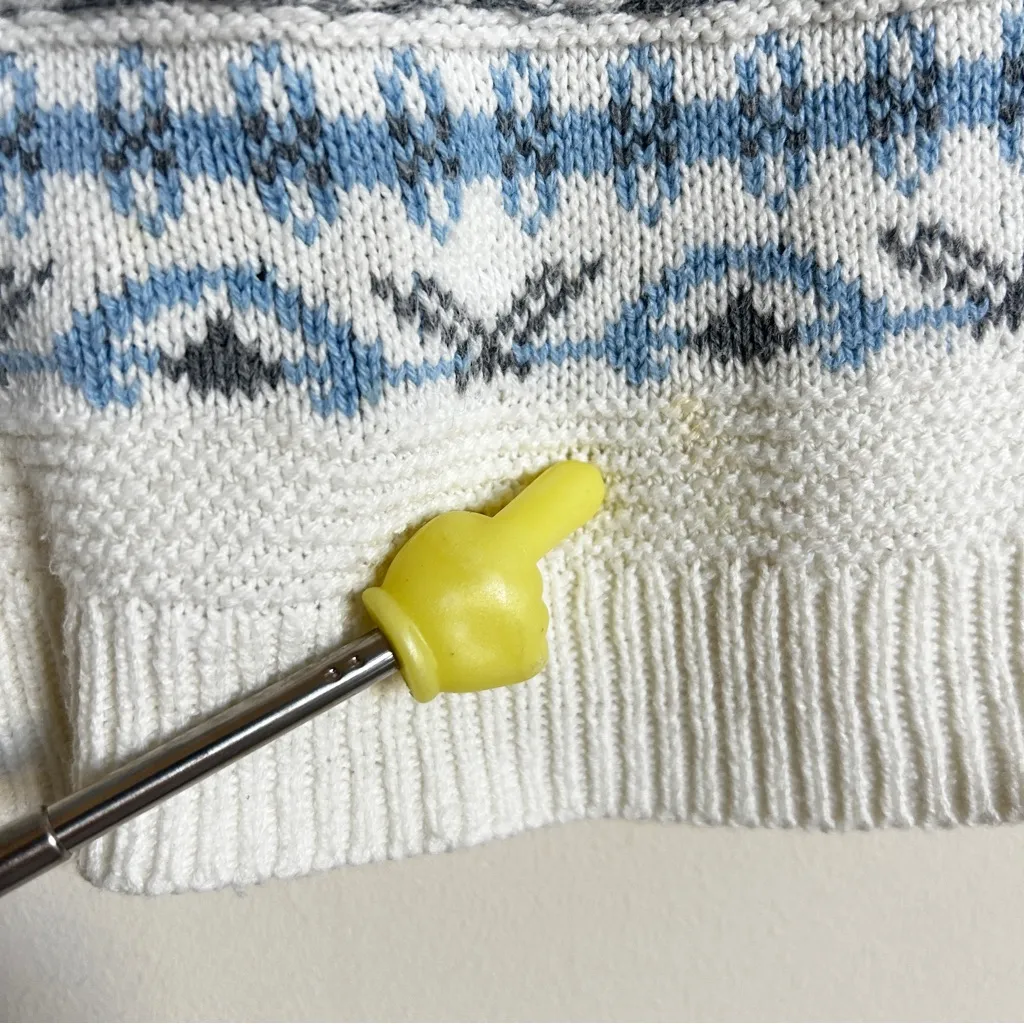 Vintage Draper’s & Damon’s Sparkly Fair Isle Sweater Winter Snowflakes FLAWED White Size undefined - Image 9