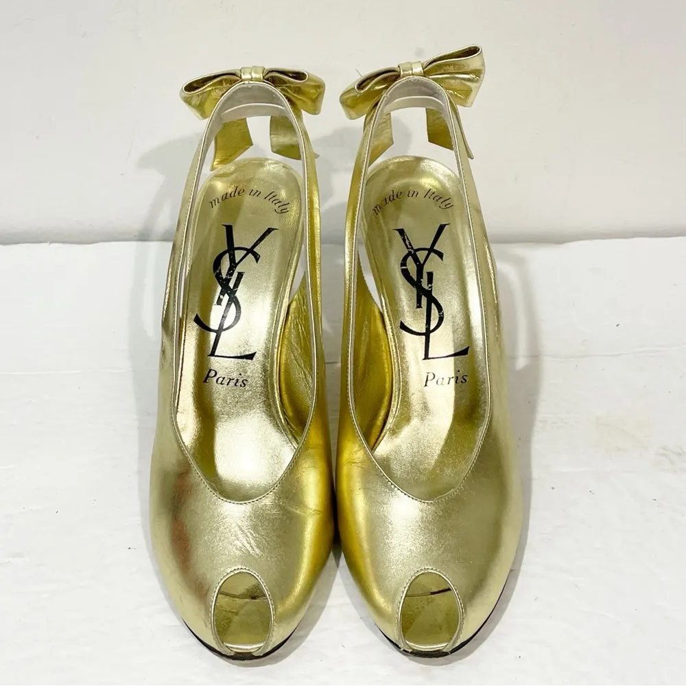 YSL Yves St Laurent Size 8.5 Metallic Gold Peep Toe Sling Bow Back Pump Heels - Image 2