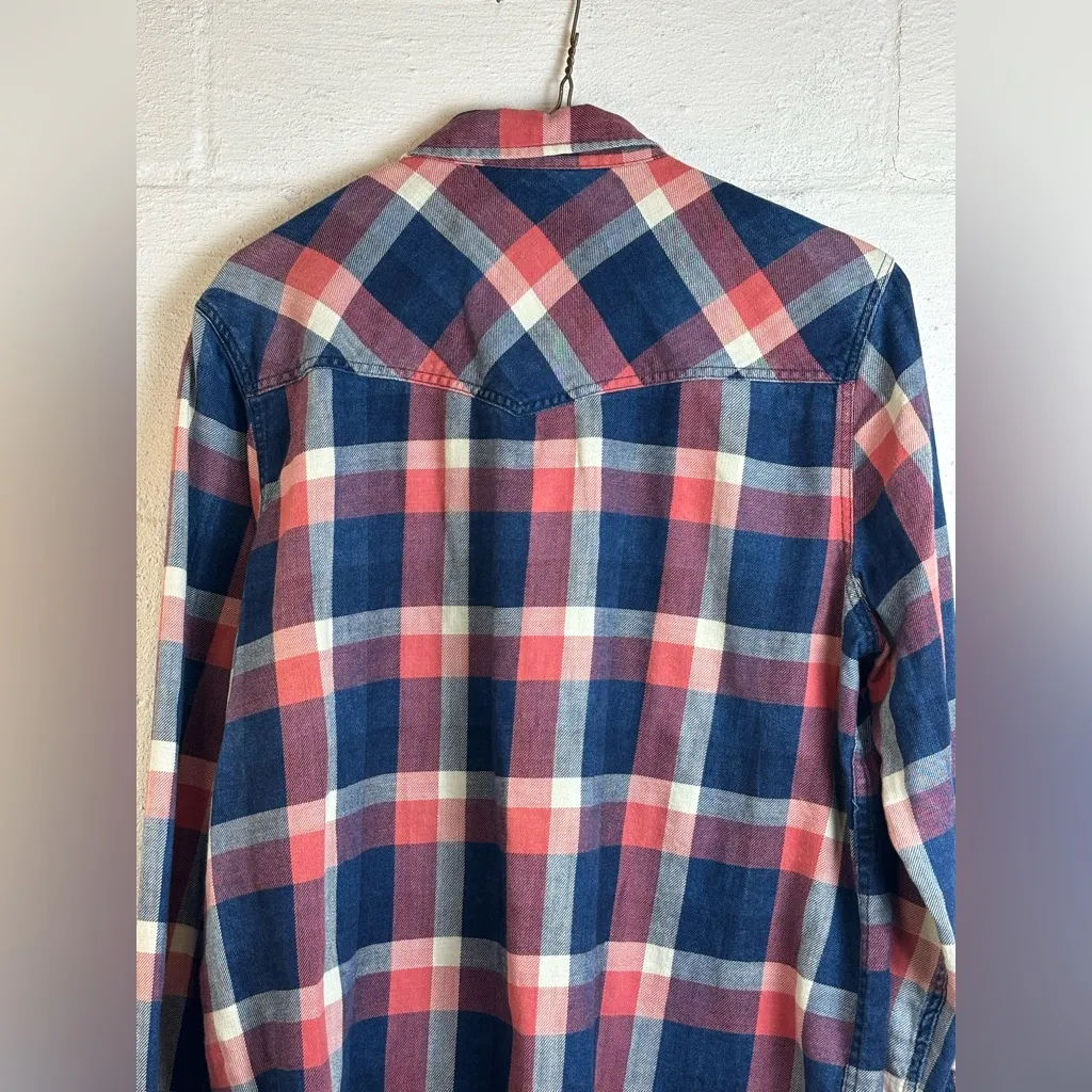 American Eagle Outfitters Woman’s Boyfriend Fit Plaid Casual Button Down Shirt - Image 6