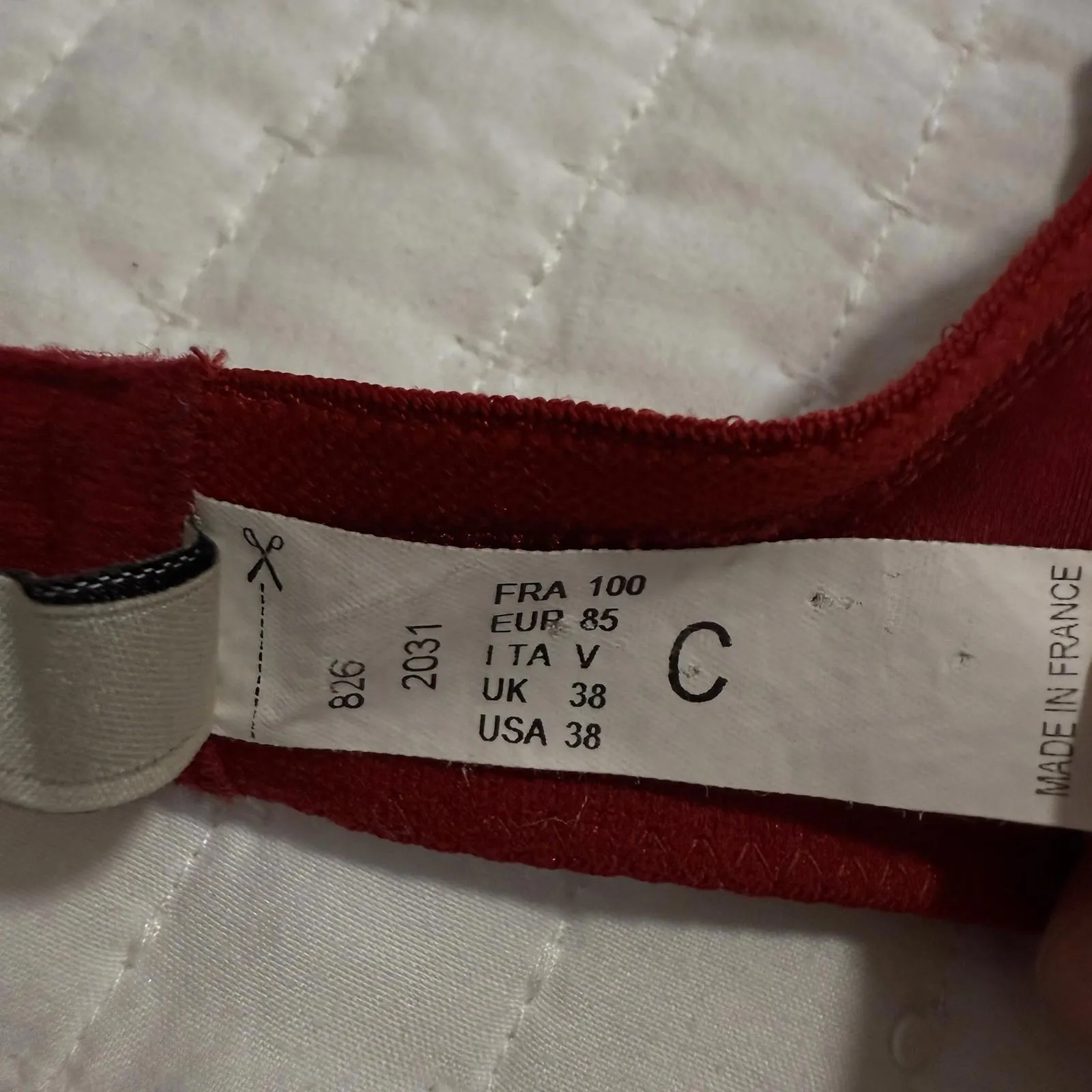 Chantelle Bra Red 38C Underwire Unlined Leaf Lace Trim - Image 6