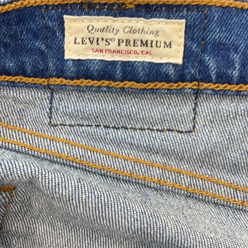 Levi's Ribcage Shorts Size 32 - Image 15