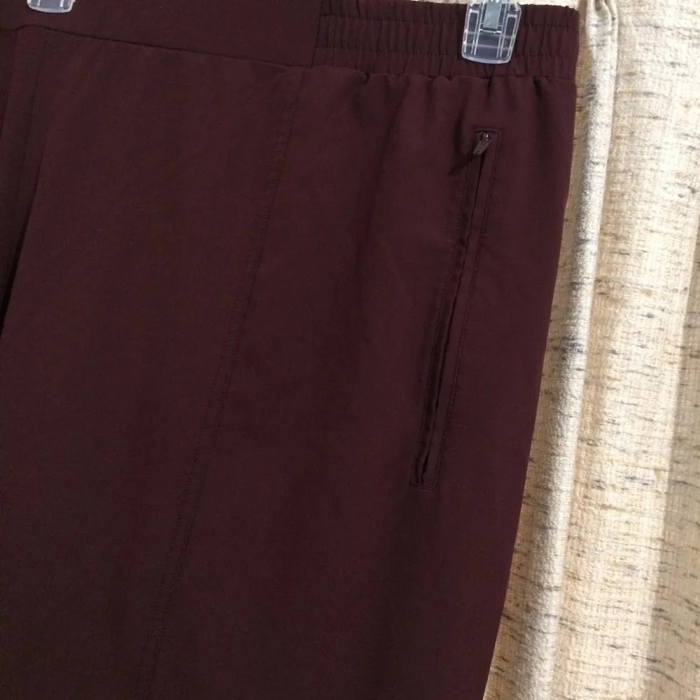 Old Navy StretchTech Jogger Pants - Image 2