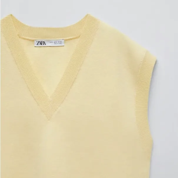 Zara Light Yellow V-Neck Sweater Vest - Image 4