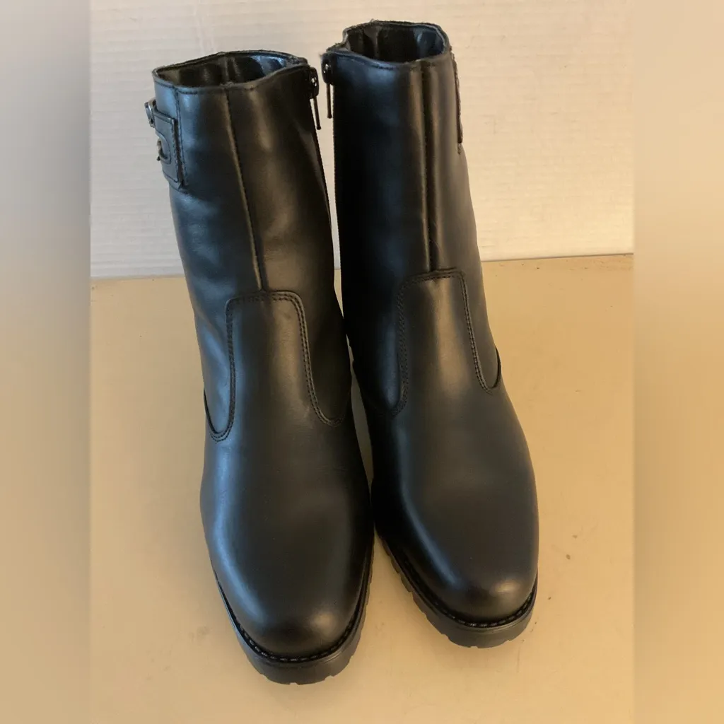 Women black leather faux fur unbranded Chelsea made in Canada boot size 7 - Image 10