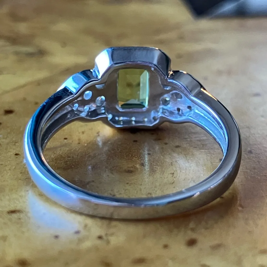 Natural Peridot Sterling Silver Ring Size 7 - Image 5