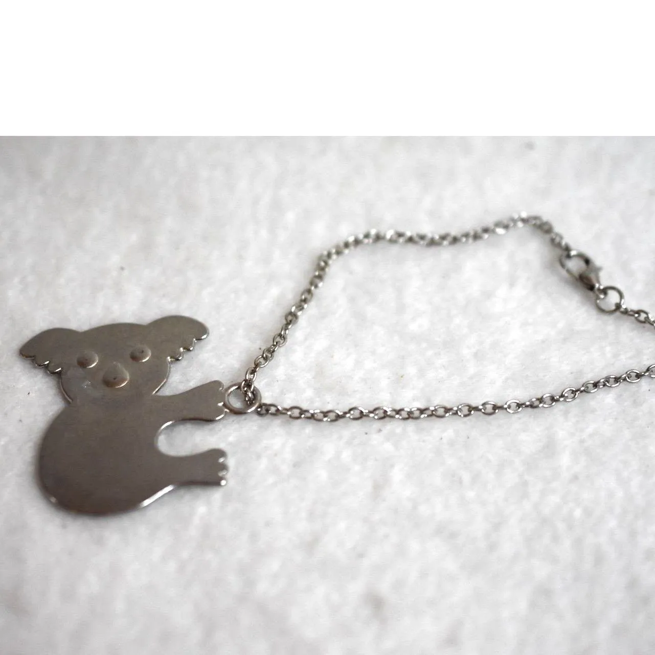 Cheeky Koala Bear Silver Tone Link Chain 7.5 Inch Gently Worn Charm Bracelet - Image 2