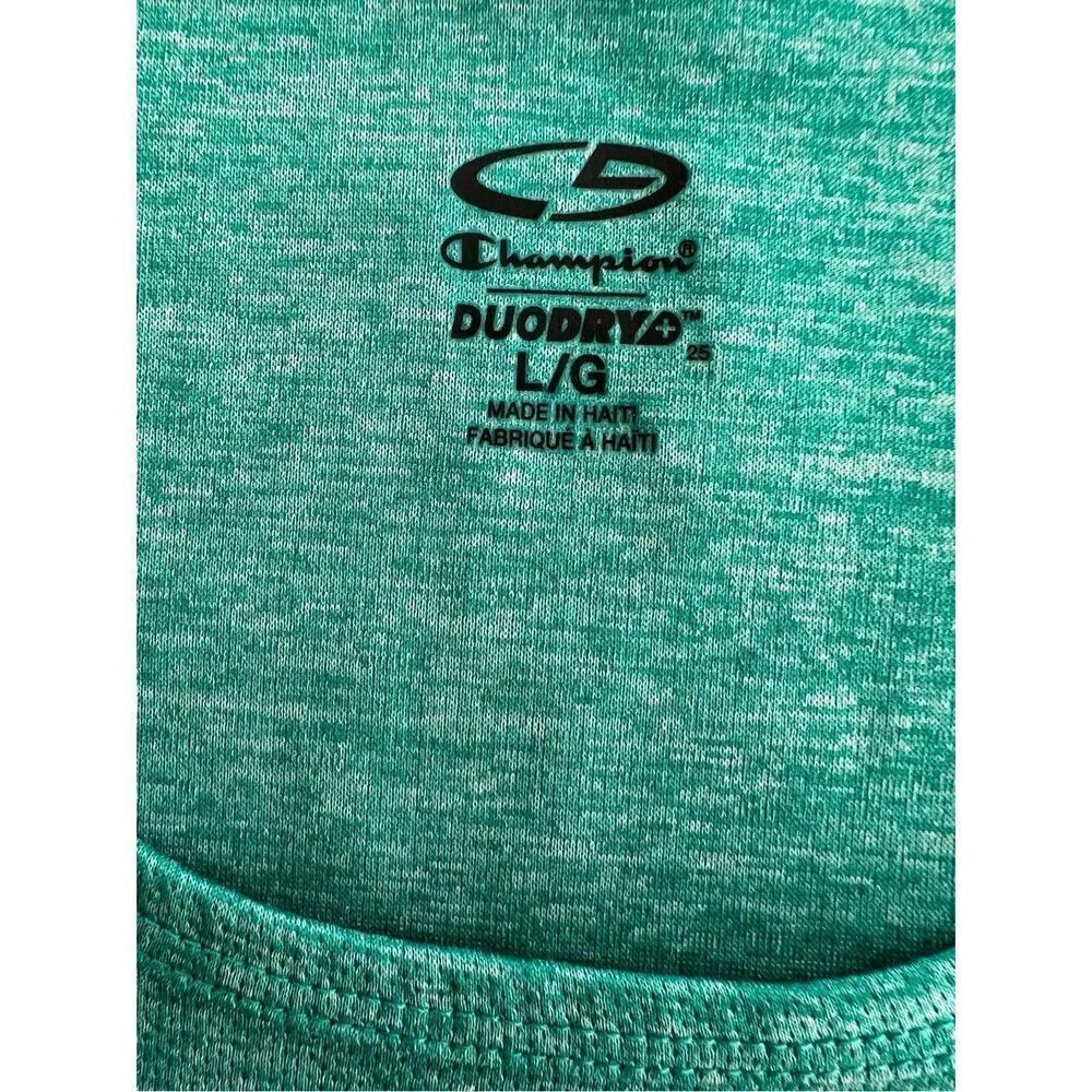 Champion  athletic tee shirt size L - Image 6