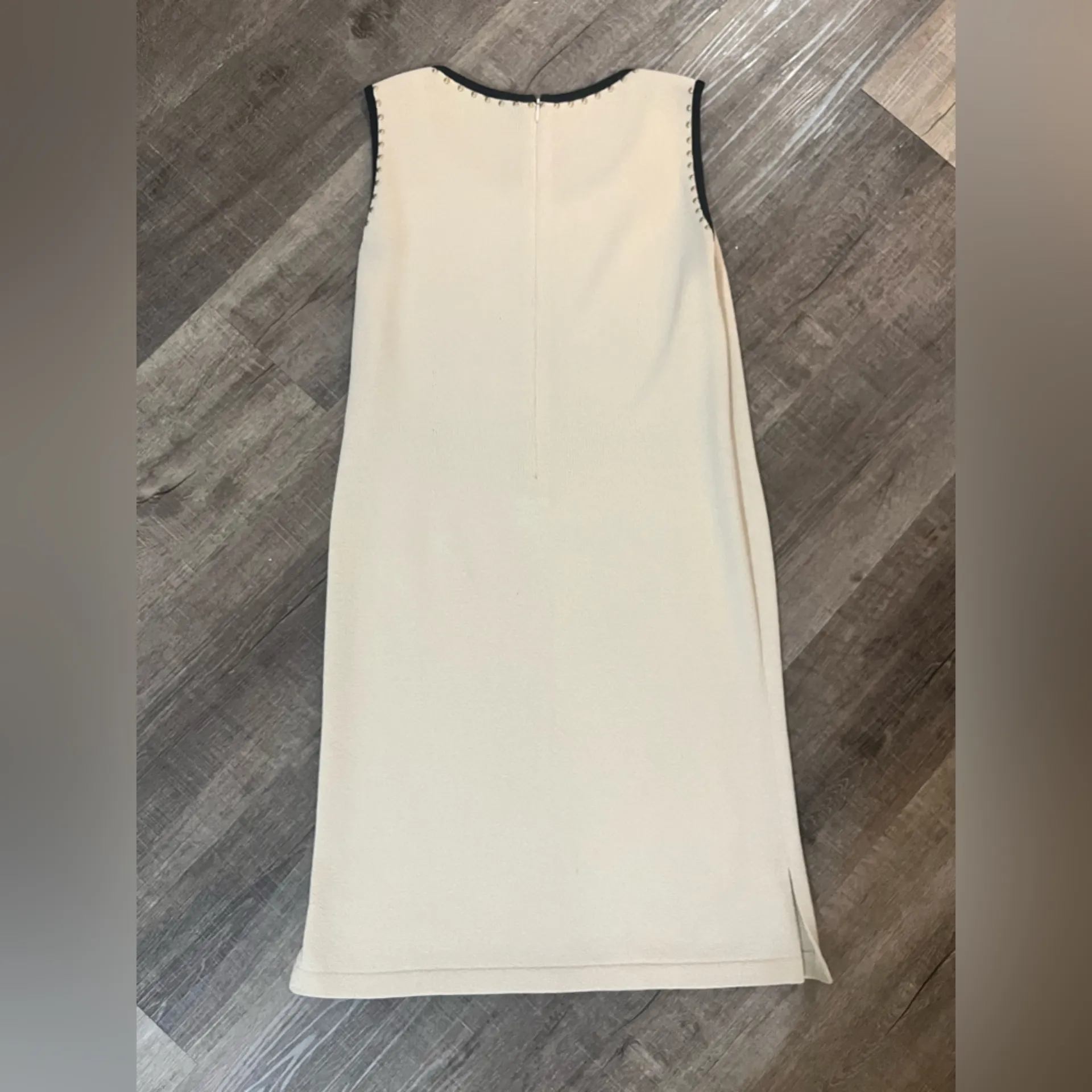 ST JOHN by Marie Grey Knit Studded Crew Neck Sheath Dress - Image 3