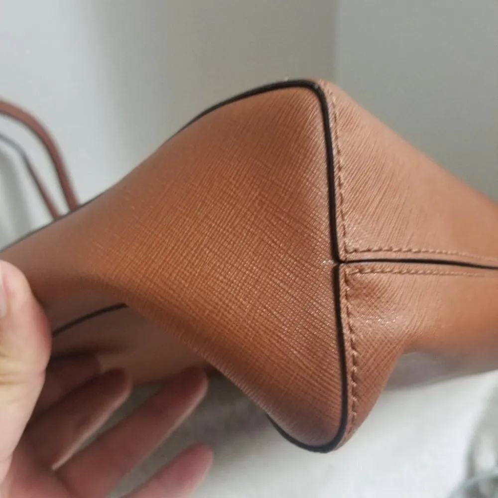 Michael Kors saffiano leather large Jet Set Tote Brown - Image 13