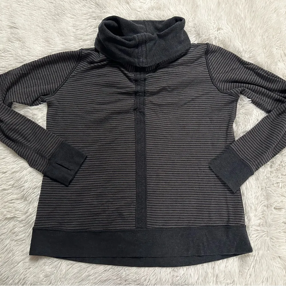 Women’s  In A Cinch Crewneck - Image 5