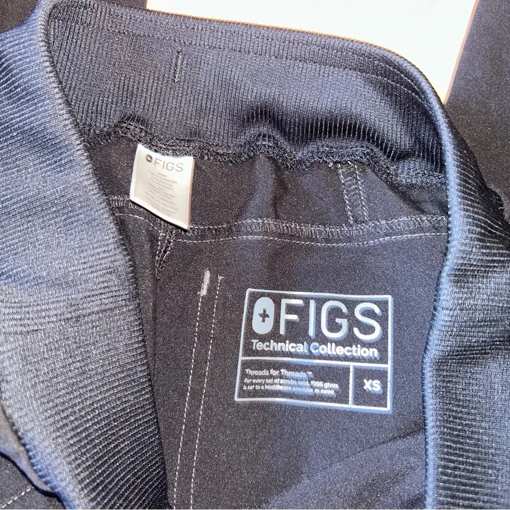 FIGS  Old School Jogger scrub pants - Image 2