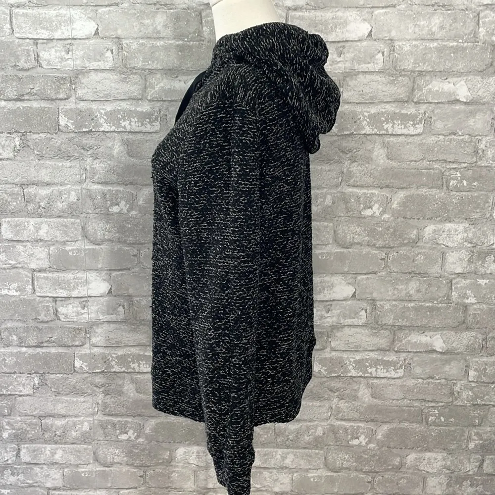 Fabletics  Black and White Hoodie - Image 3