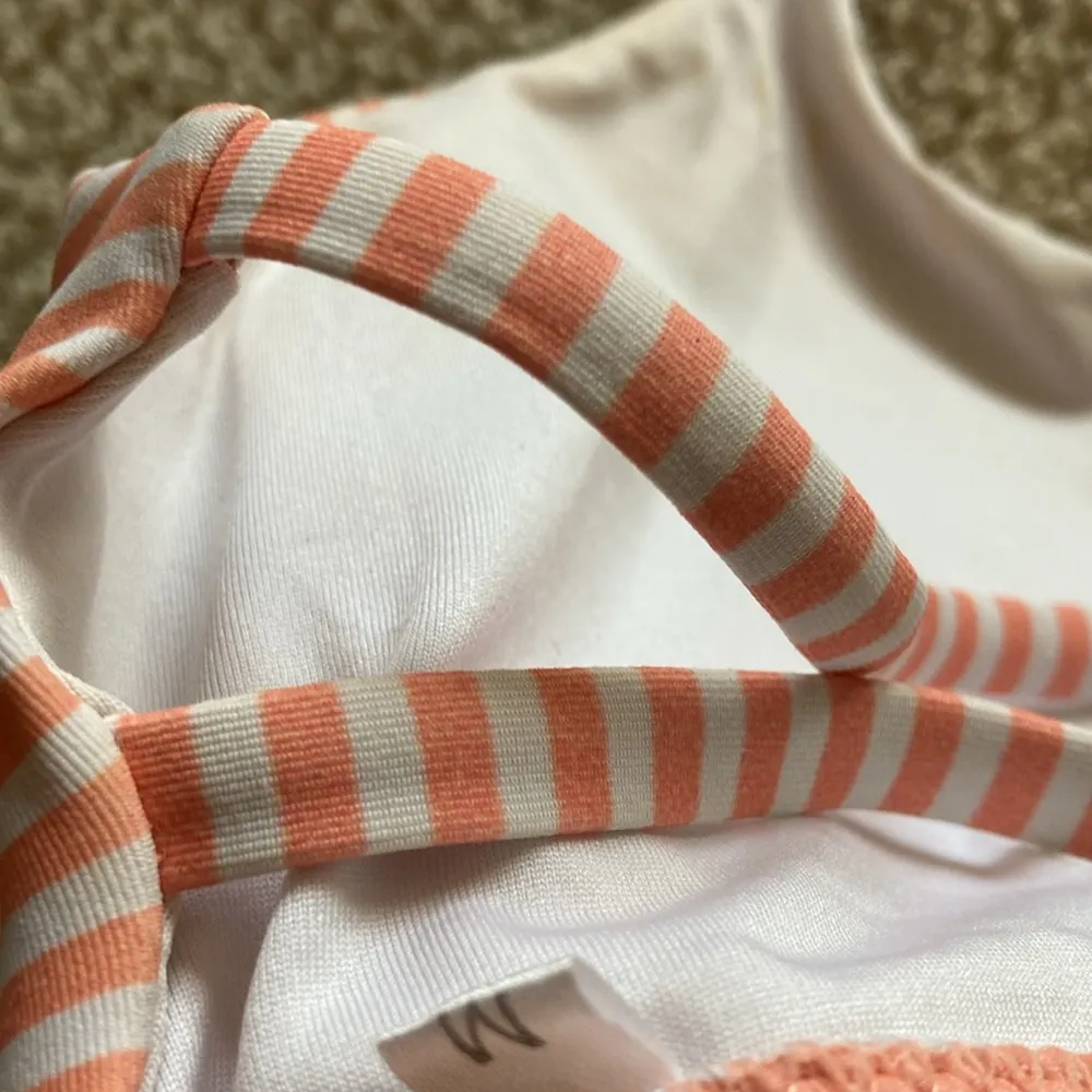 Cupshe Orange Bikini Two Piece Swimsuit Orange Size Medium Floral Striped EUC - Image 9