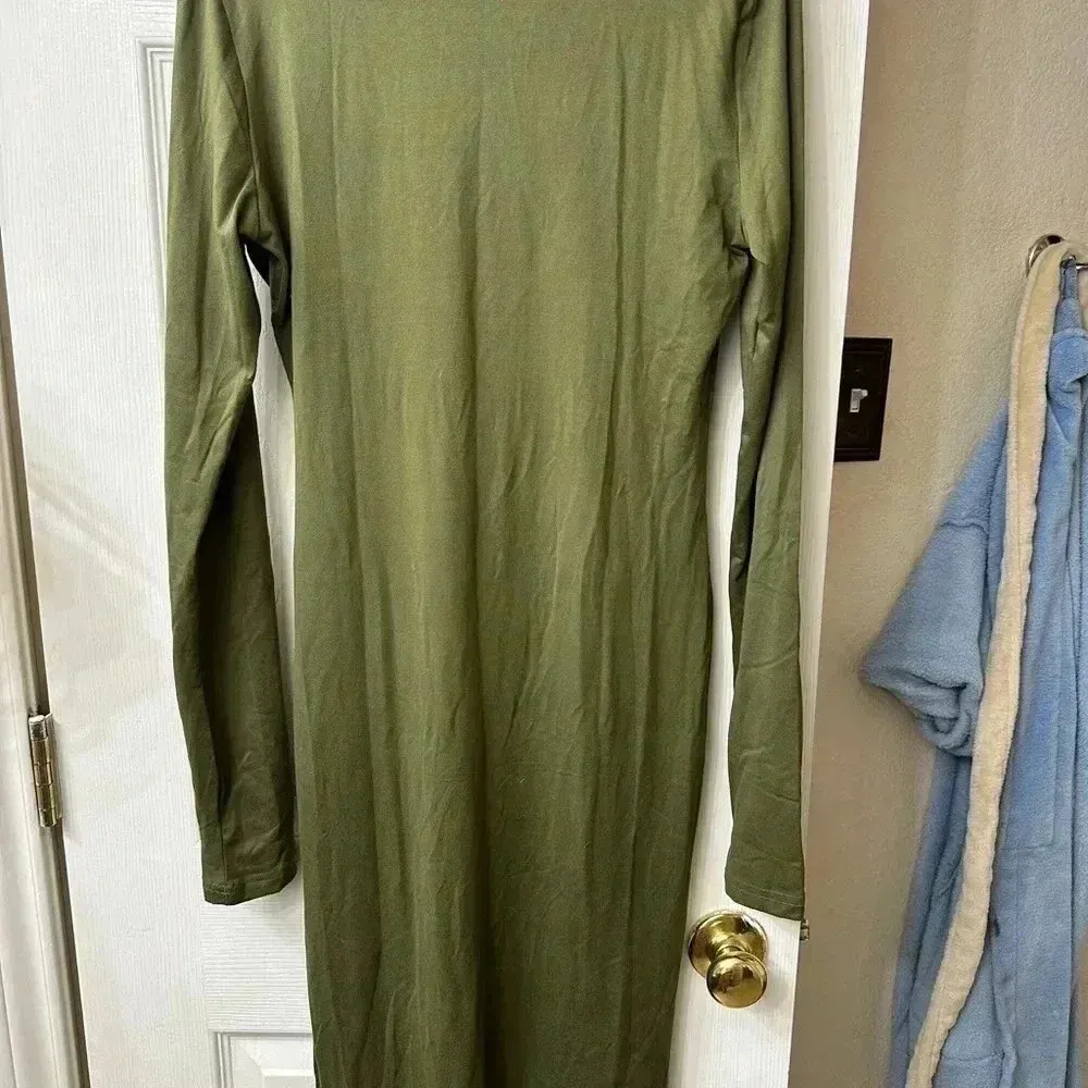 Green thigh split dress‎ - Image 3